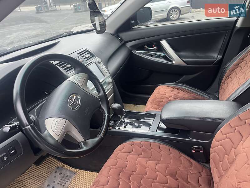Toyota Camry (2006)