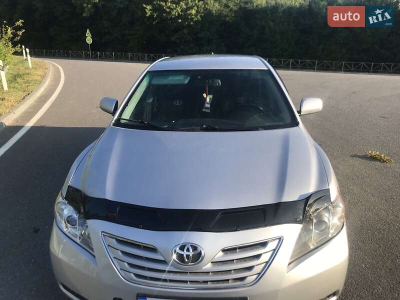 Toyota Camry (2007)