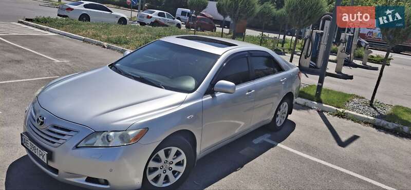 Toyota Camry (2008)
