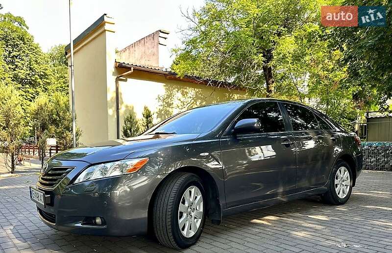 Toyota Camry (2008)