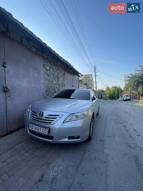 Toyota Camry (2007)