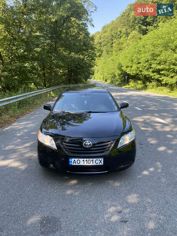Toyota Camry (2008)
