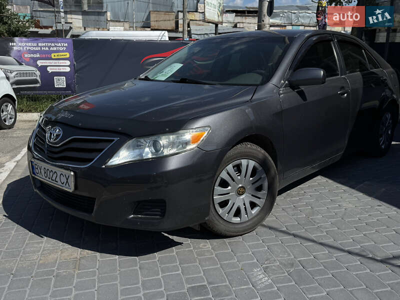 Toyota Camry (2011)