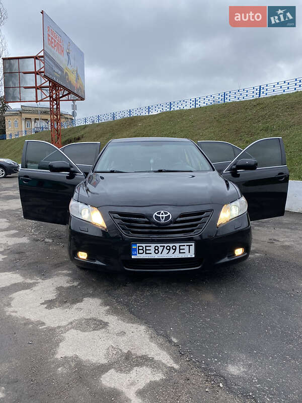 Toyota Camry (2008)