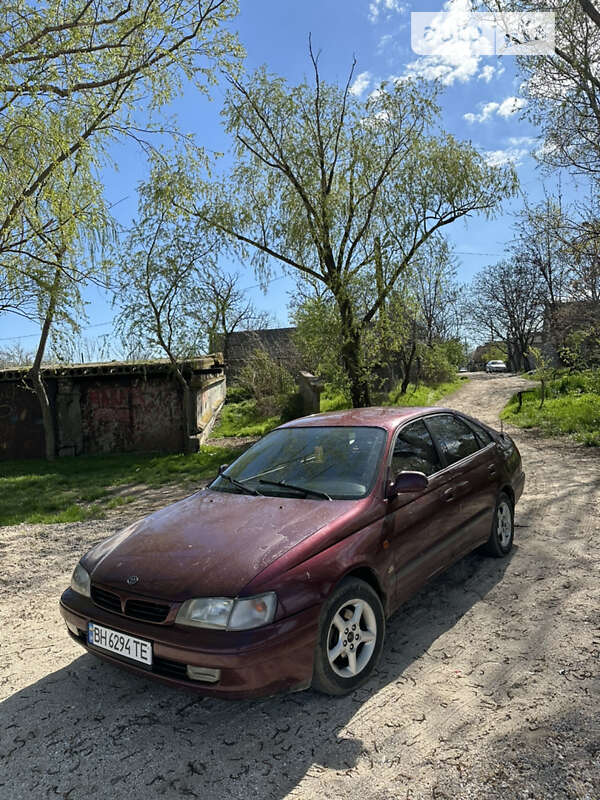 Toyota Carina (1997)