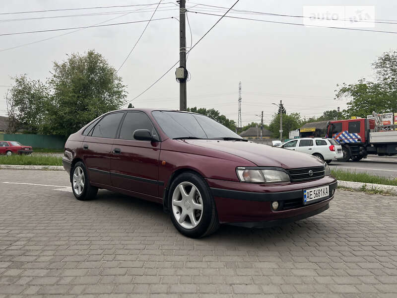 Toyota Carina (1994)