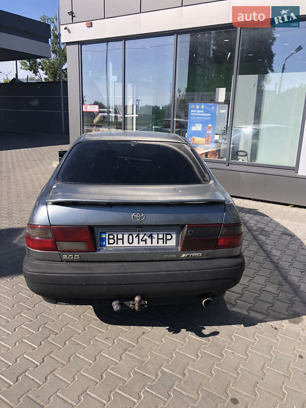 Toyota Carina (1994)