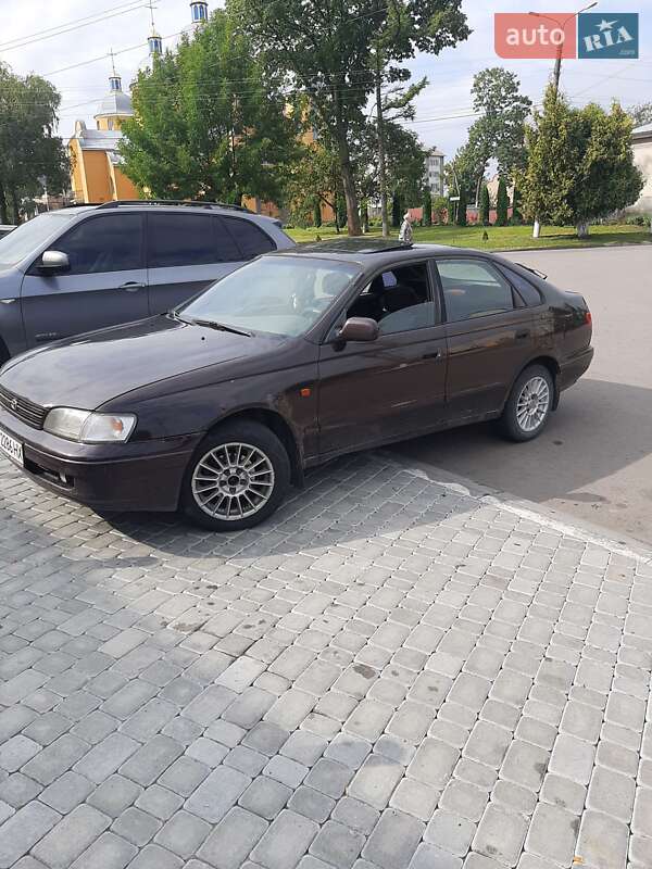 Toyota Carina (1994)