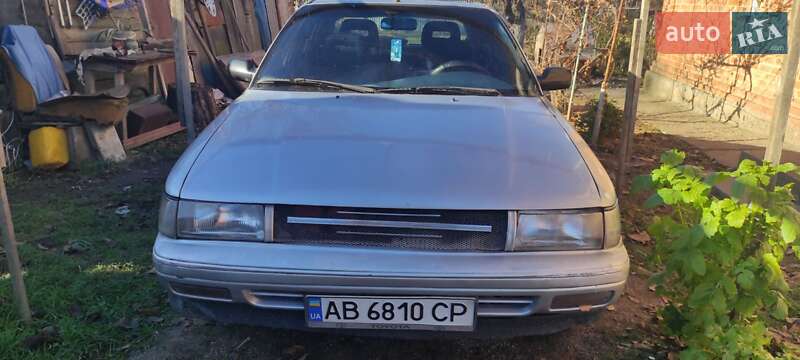 Toyota Carina (1990)