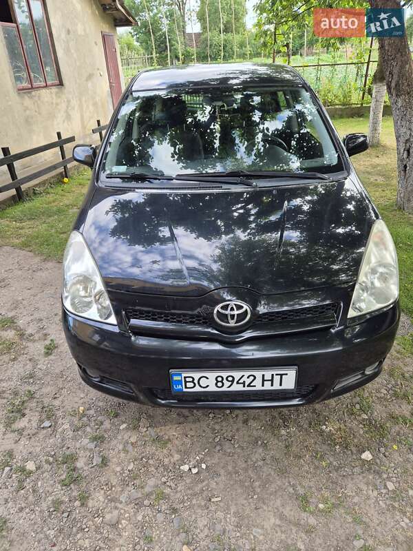 Toyota Corolla verso (2005)