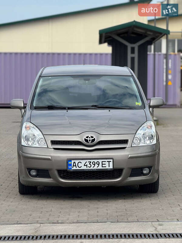 Toyota Corolla verso (2006)