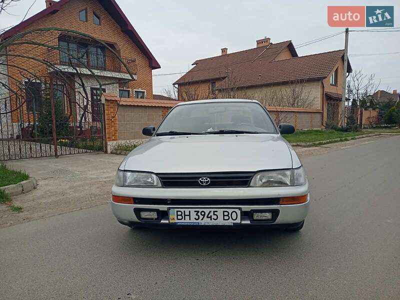 Toyota Corolla (1993)