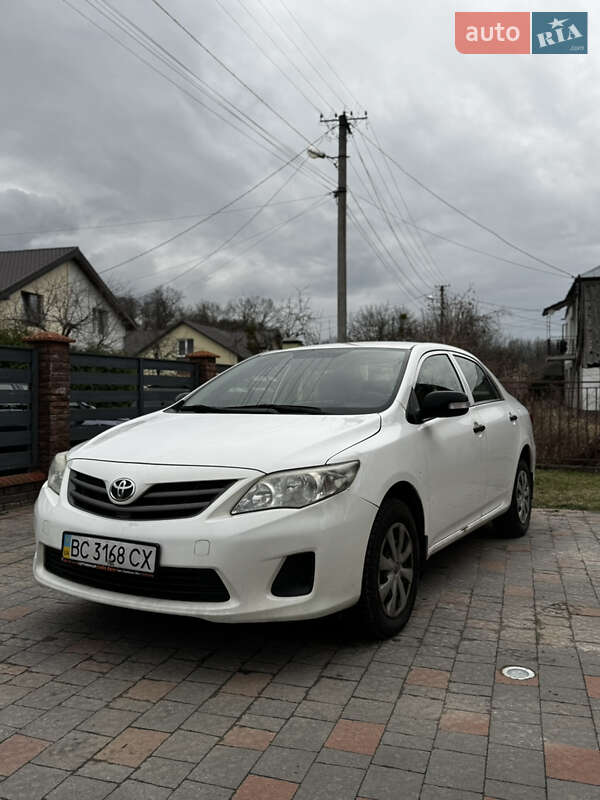 Toyota Corolla (2010)