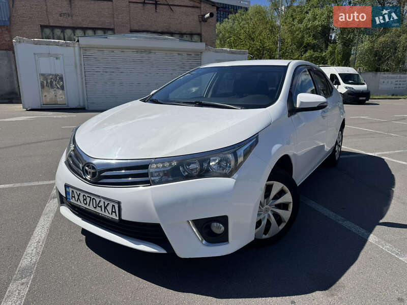 Toyota Corolla (2013)