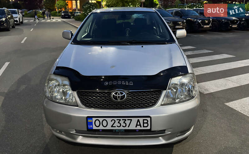 Toyota Corolla (2003)