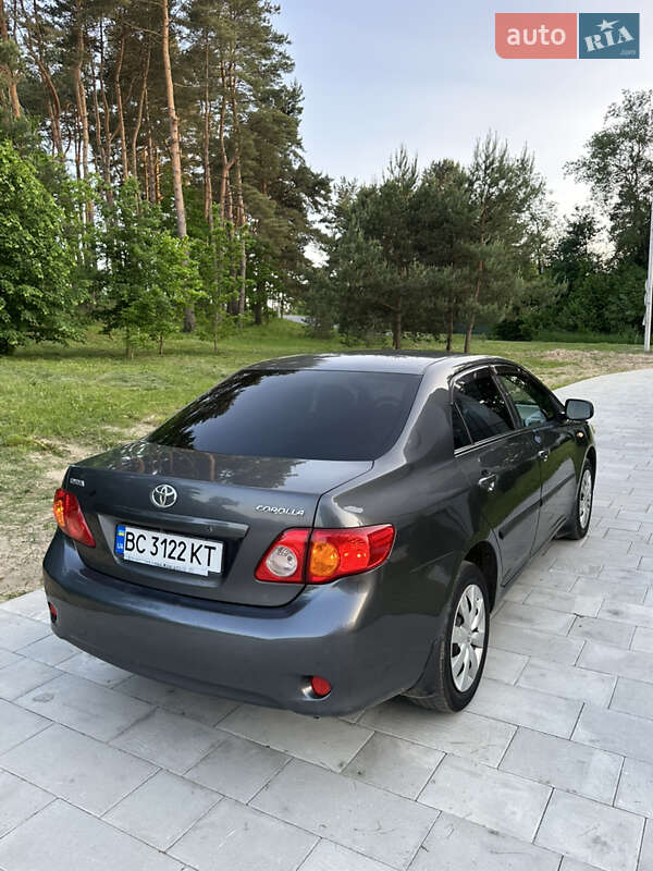 Toyota Corolla (2008)