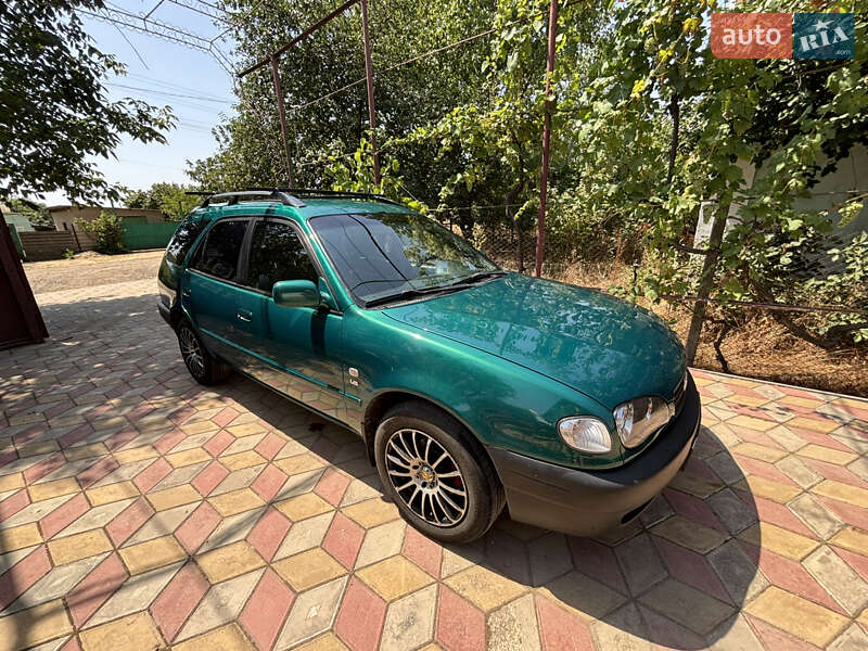 Toyota Corolla (1999)