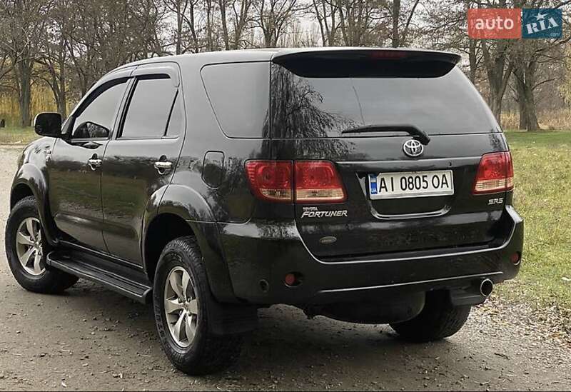 Toyota Fortuner (2007)