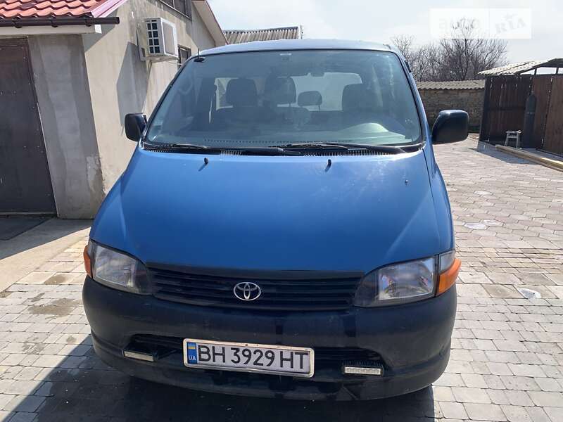 Toyota Hiace (2002)