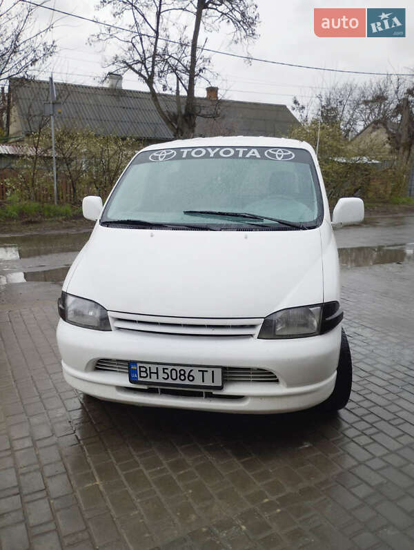Toyota Hiace (1999)