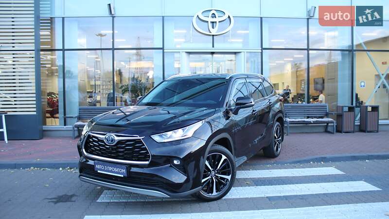 Toyota Highlander hybrid (2022)