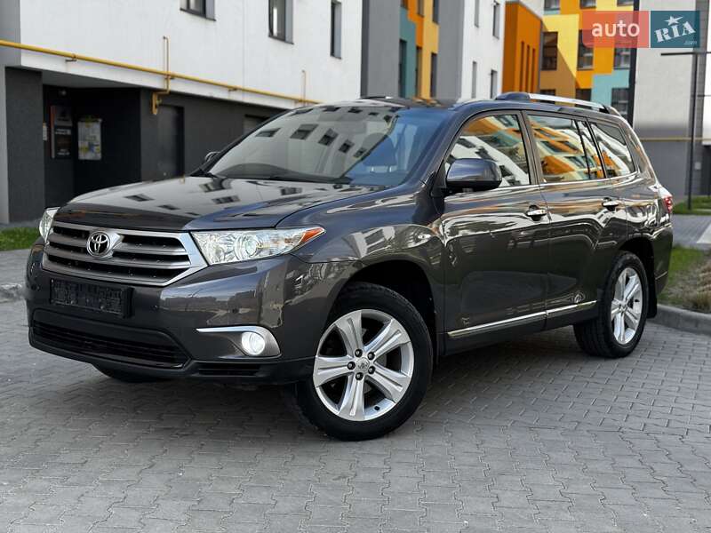 Toyota Highlander (2011)