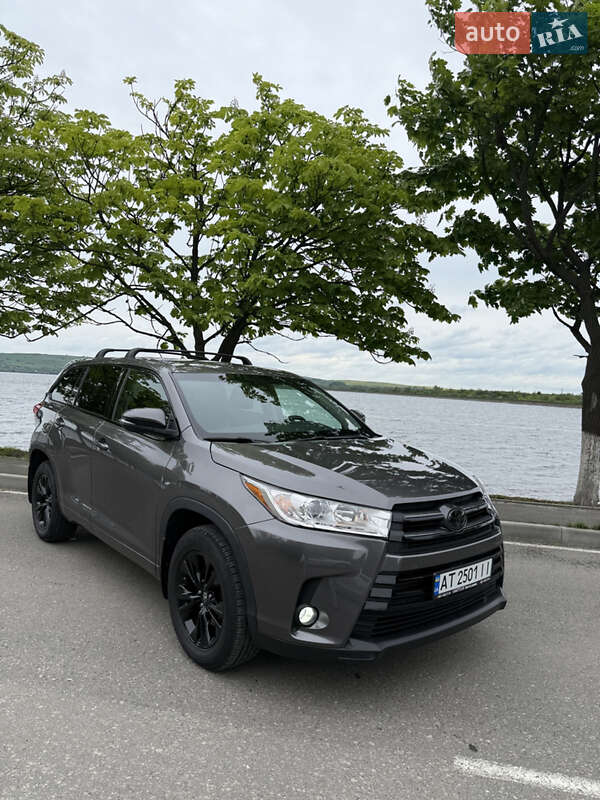 Toyota Highlander (2016)
