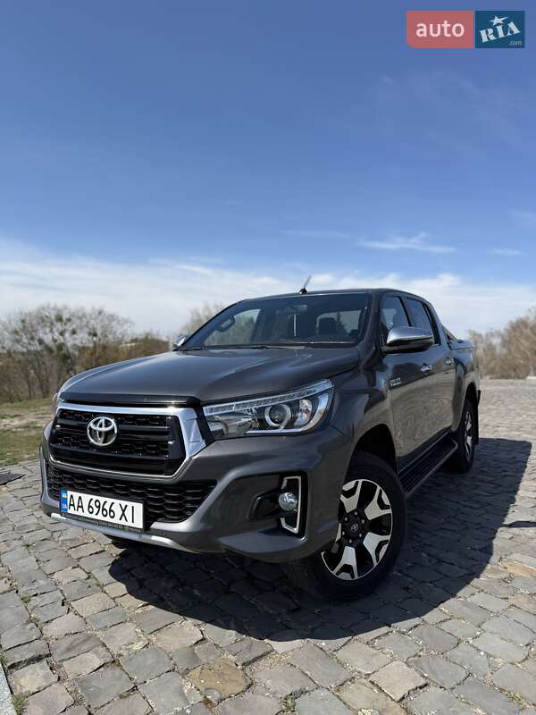 Toyota Hilux (2019)