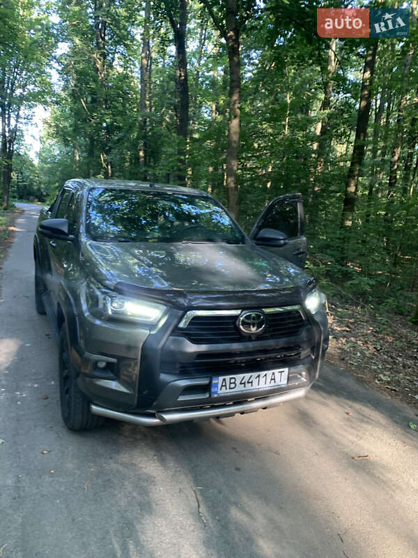 Toyota Hilux (2021)