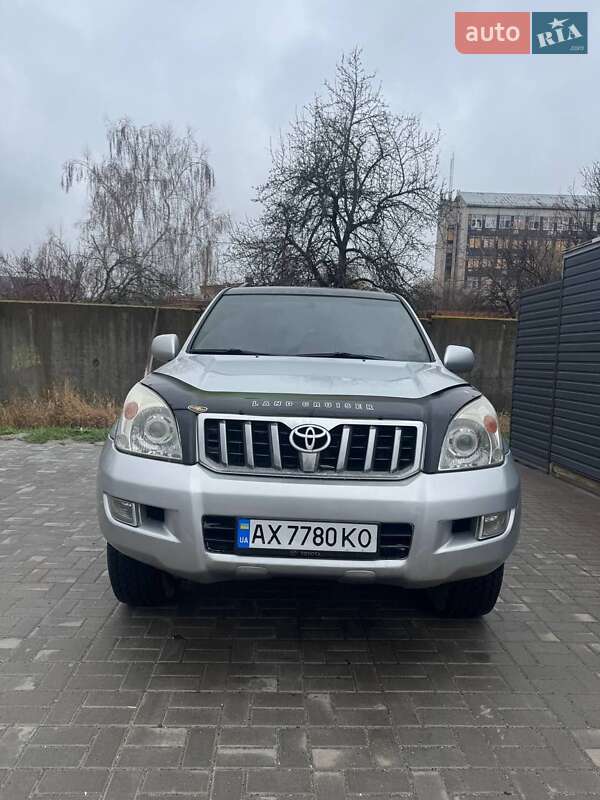 Toyota Land cruiser prado (2003)