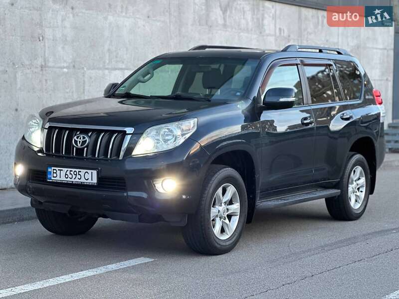 Toyota Land cruiser prado (2011)