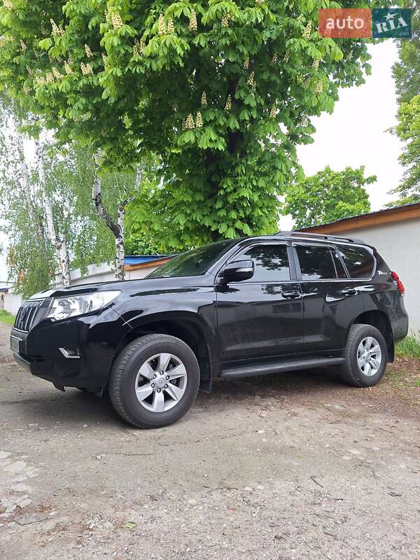 Toyota Land cruiser prado (2021)