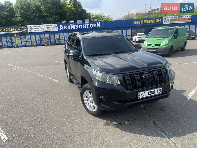 Toyota Land cruiser prado (2020)