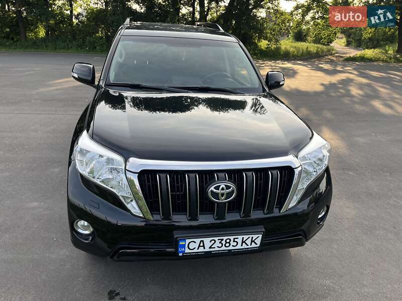 Toyota Land cruiser prado (2017)