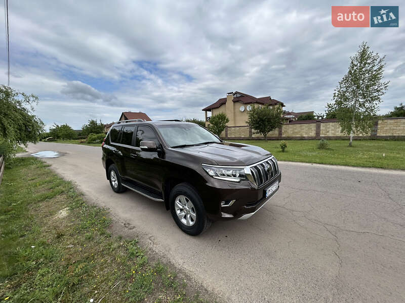 Toyota Land cruiser prado (2019)