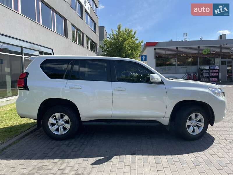 Toyota Land cruiser prado (2019)