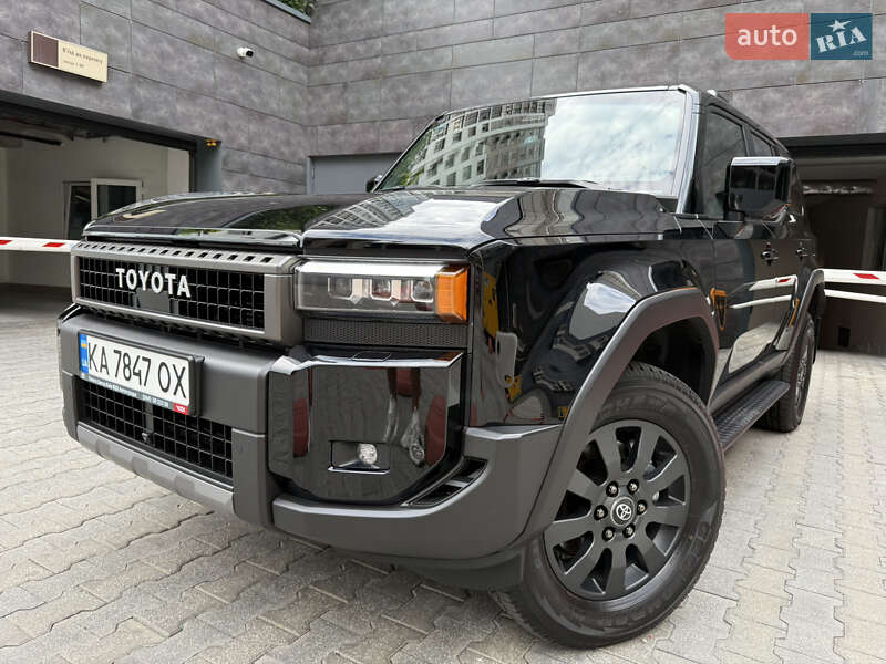 Toyota Land cruiser prado (2024)