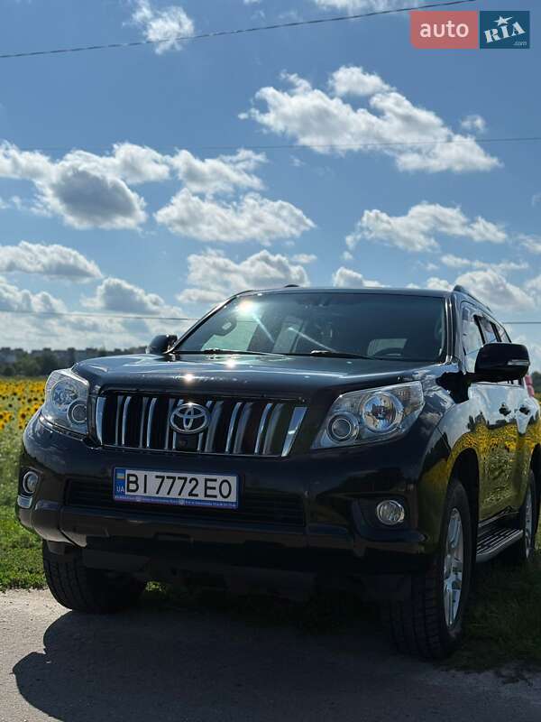 Toyota Land cruiser prado (2013)