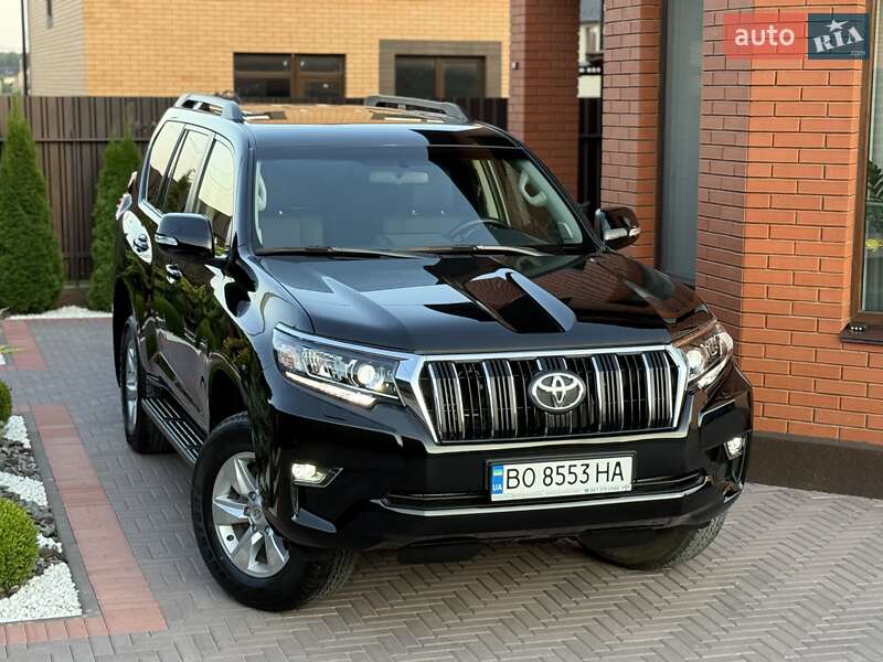 Toyota Land cruiser prado (2023)