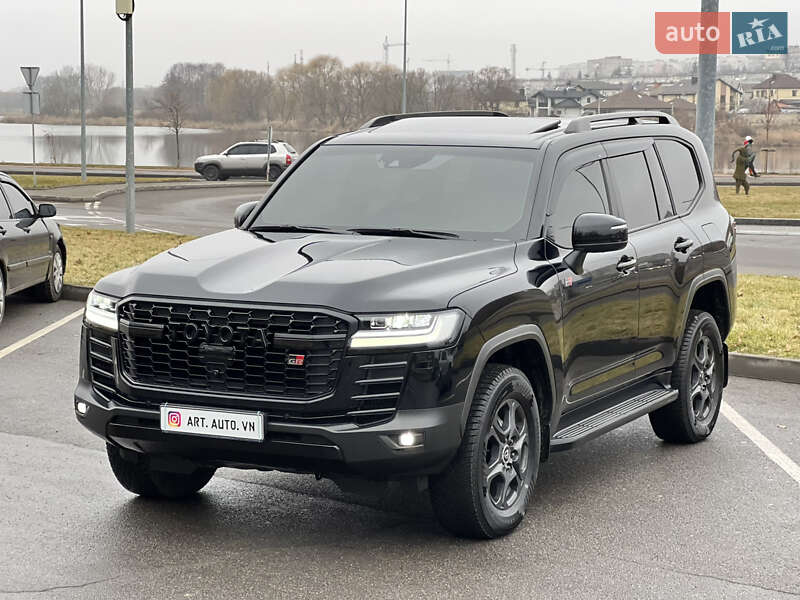 Toyota Land cruiser (2023)