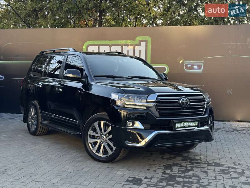 Toyota Land cruiser (2017)