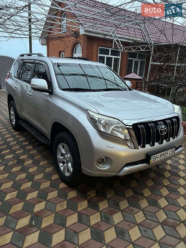 Toyota Land cruiser (2013)