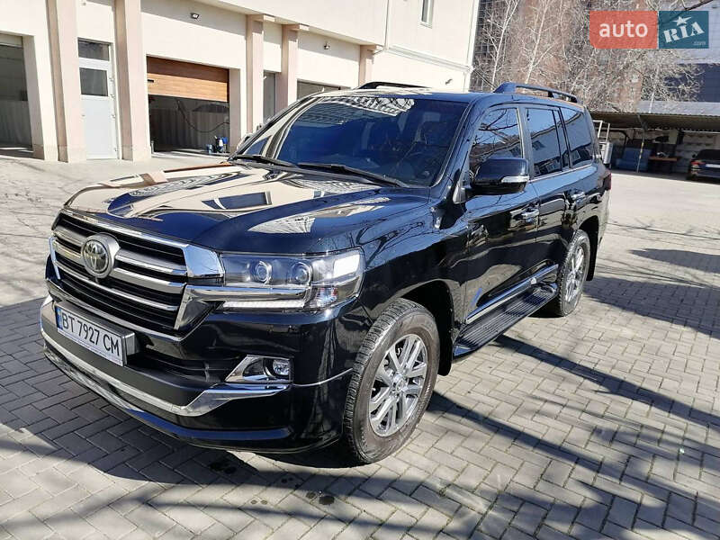 Toyota Land cruiser (2019)