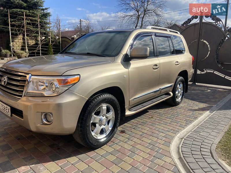 Toyota Land cruiser (2008)