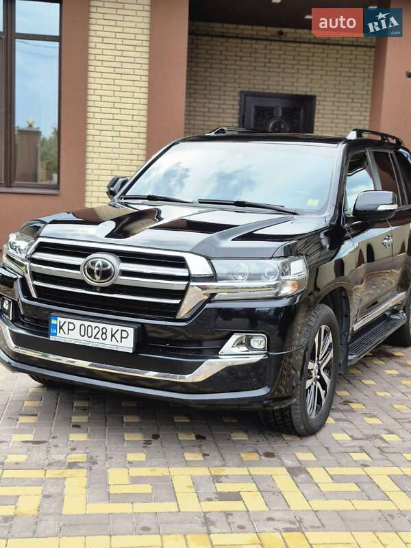 Toyota Land cruiser (2019)