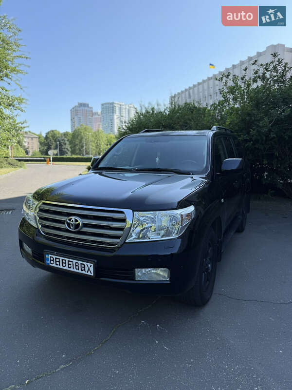 Toyota Land cruiser (2008)