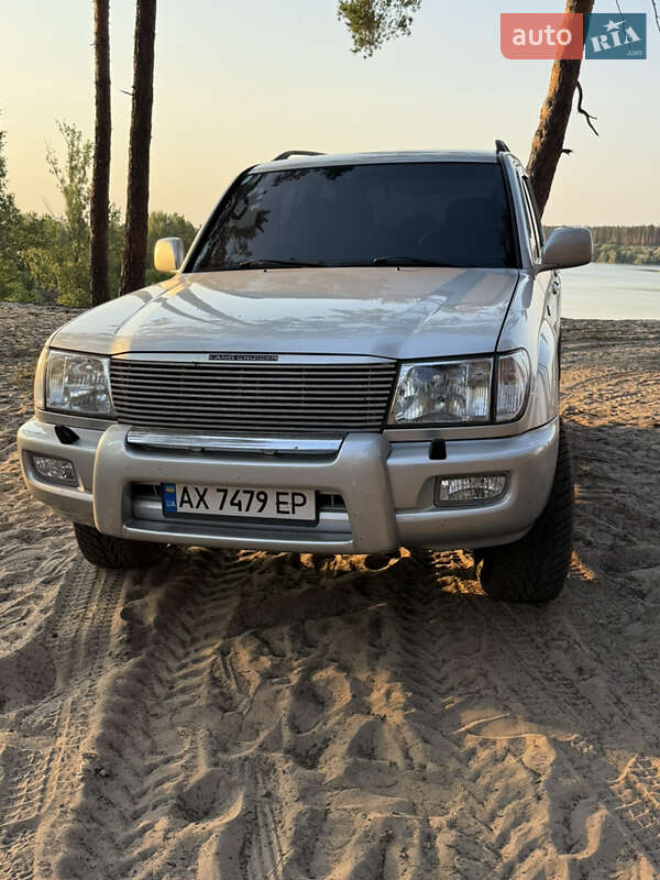 Toyota Land cruiser (2003)