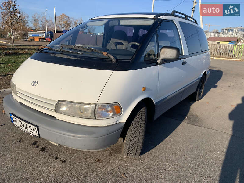 Toyota Previa (1996)