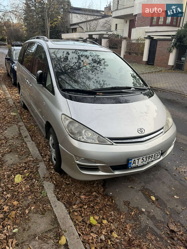 Toyota Previa (2004)