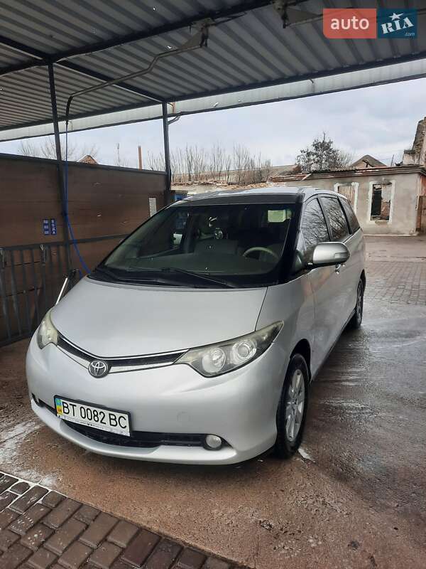 Toyota Previa (2008)